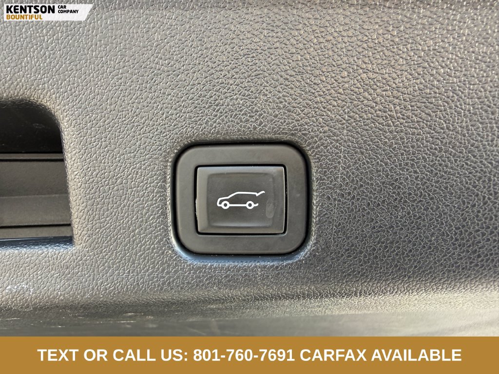Used 2025 Chevrolet Traverse Z71 AWD/4WD image 38