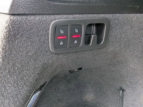 Used 2021 Audi Q7 2.0T Premium w/ Convenience Package image 31