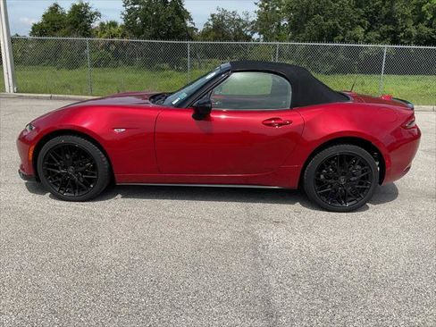 Used 2016 MAZDA MX-5 Miata Club RWD image 8