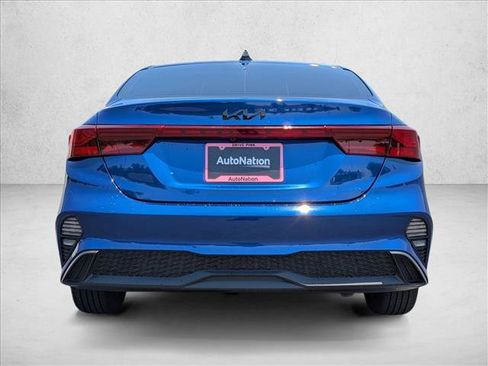 Used 2023 Kia Forte LXS FWD image 7