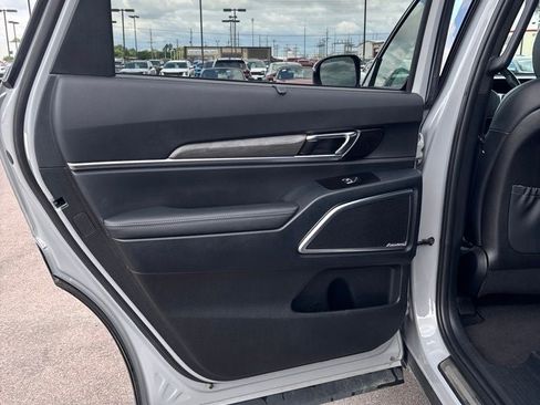 Used 2024 Kia Telluride SX X-Pro AWD/4WD image 23