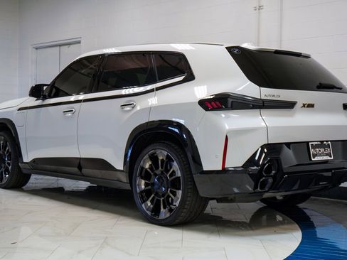 Used 2023 BMW XM w/ M Driver's Package image 37