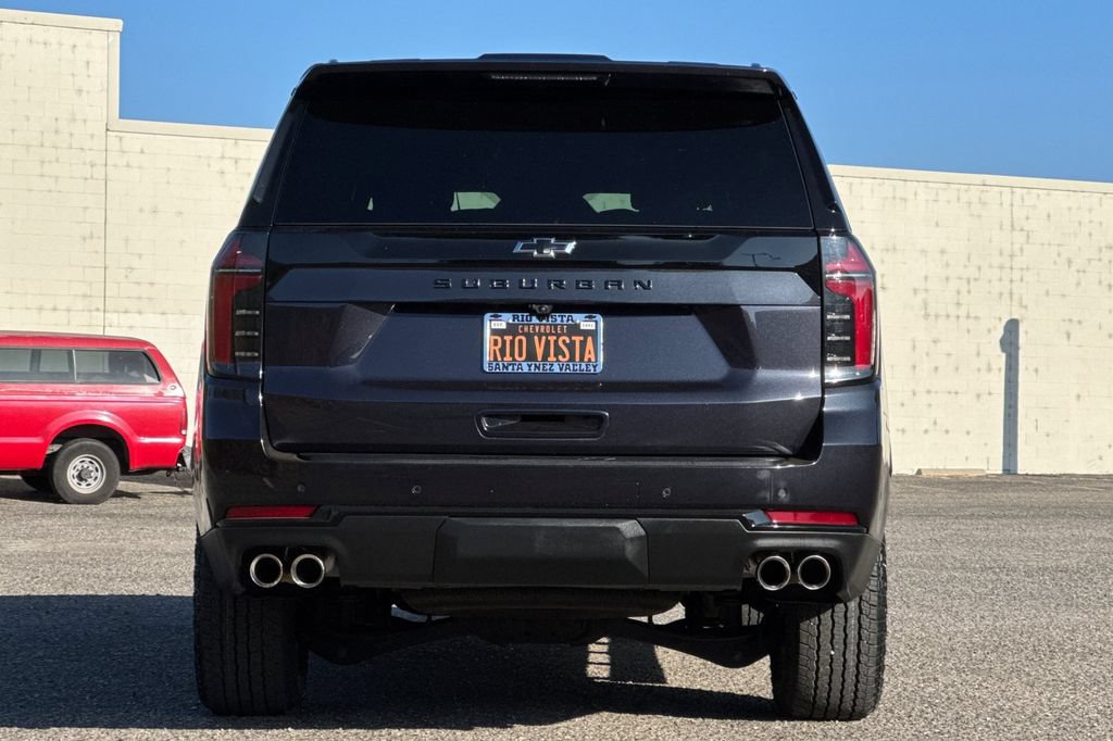 Used 2025 Chevrolet Suburban Z71 AWD/4WD image 5