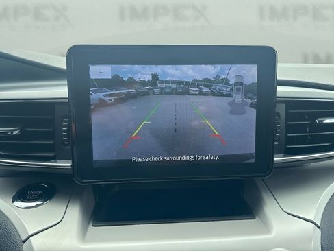 Used 2023 Ford Explorer XLT w/ Equipment Group 202A AWD/4WD image 15