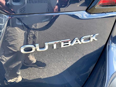 Certified 2025 Subaru Outback Premium AWD/4WD image 10