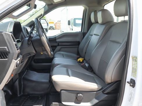 Used 2020 Ford F550 2WD Regular Cab Super Duty image 22