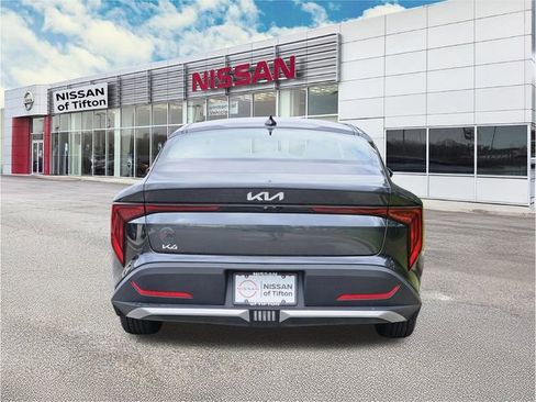 Used 2025 Kia K4 LXS image 5