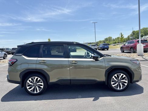Used 2025 Subaru Forester Touring w/ Protection Package (1PH) AWD/4WD image 6