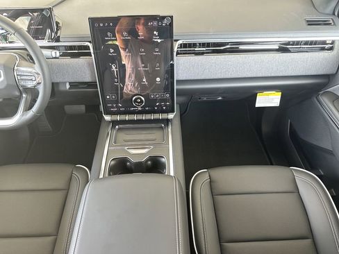 New 2026 GMC Sierra EV Elevation w/ LPO, Elevation Dark Package image 17