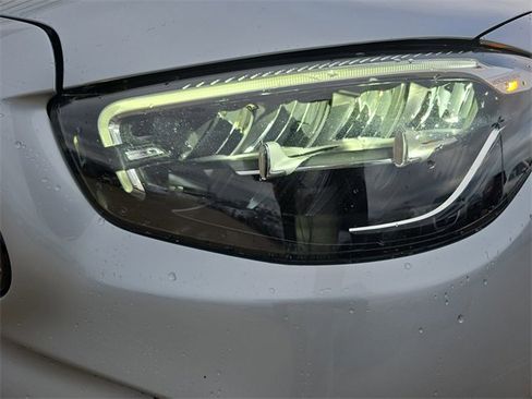 Used 2023 Mercedes-Benz E 450 4MATIC Cabriolet image 34