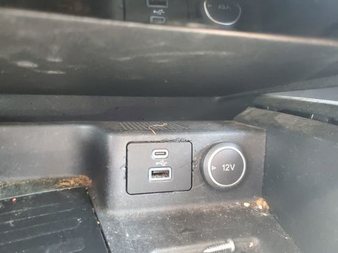 Used 2021 Ford Escape SEL w/ Technology Package FWD image 22