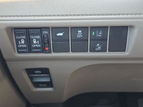 Used 2018 Honda Odyssey EX-L image 13