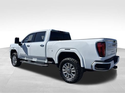 Used 2023 GMC Sierra 3500 Denali w/ Denali Ultimate Package image 17