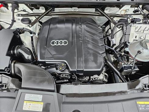 Used 2024 Audi Q5 2.0T Premium AWD/4WD image 23