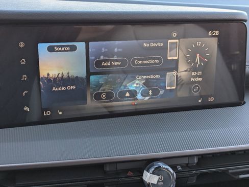 New 2025 Nissan Murano SV image 17