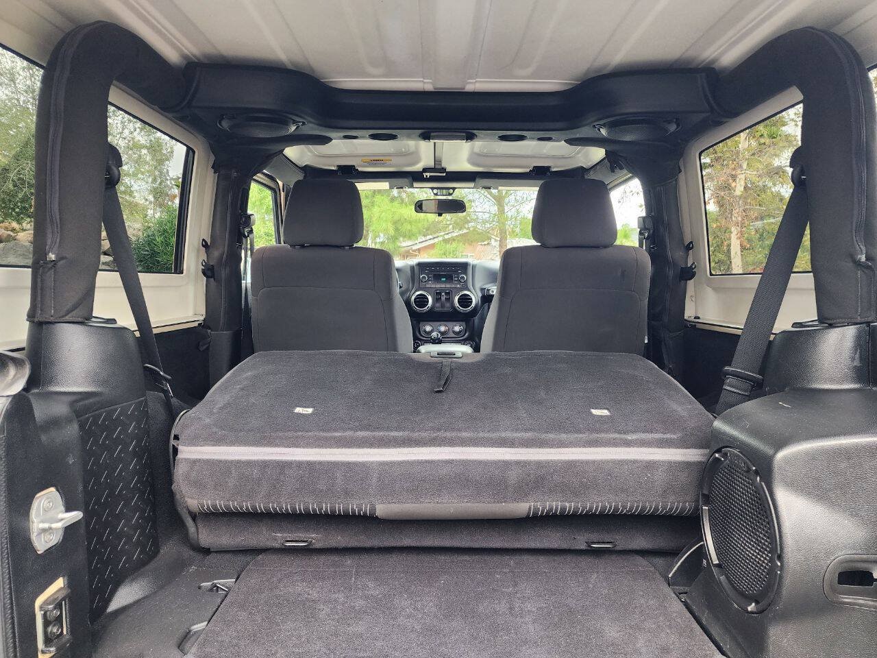 Used 2011 Jeep Wrangler Sahara w/ Dual Top Group AWD/4WD image 37