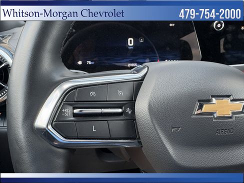 Used 2025 Chevrolet Equinox LT FWD image 16