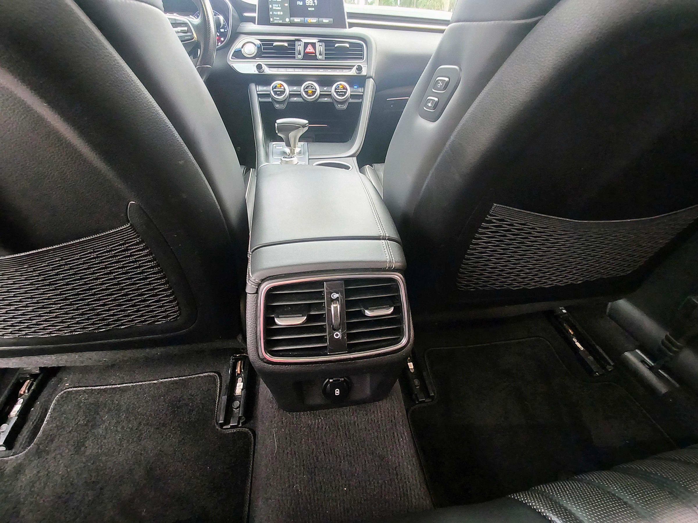 Used 2019 Genesis G70 2.0T Advanced w/ Dynamic Package RWD image 34