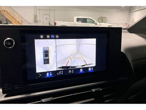 Used 2025 Chevrolet Silverado EV W/T image 22