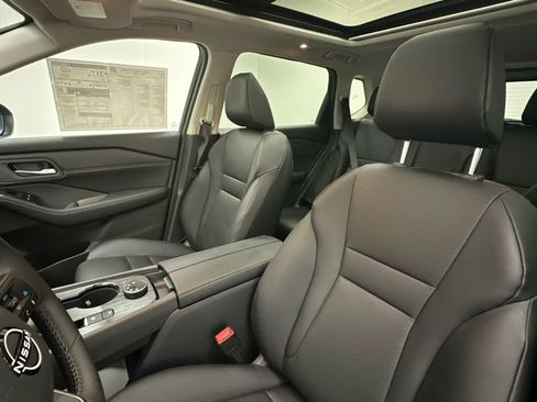 New 2026 Nissan Rogue Dark Armor AWD/4WD image 9