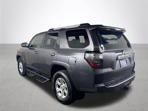 Used 2019 Toyota 4Runner SR5 w/ Convenience Package AWD/4WD image 8