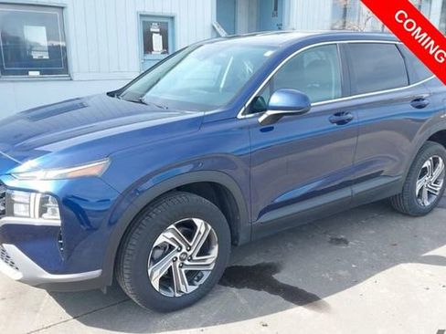 Used 2021 Hyundai Santa Fe SE image 2