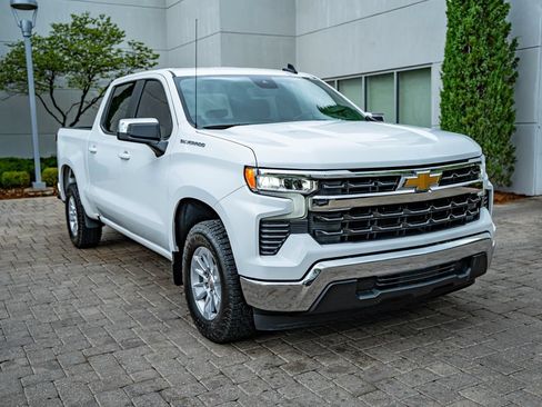 Used 2023 Chevrolet Silverado 1500 LT RWD image 3