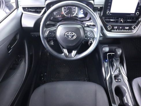 Used 2022 Toyota Corolla LE FWD image 28