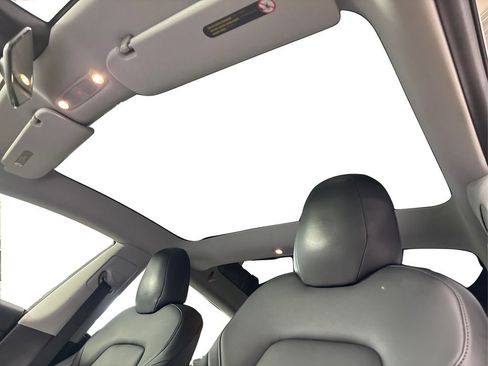 Used 2020 Tesla Model 3 Long Range image 24