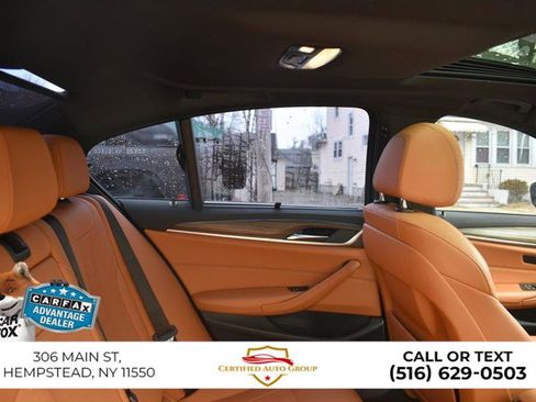 Used 2023 BMW 530e w/ M Sport Package image 25