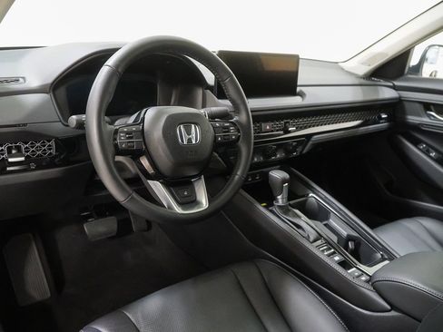 Certified 2025 Honda Accord Touring image 22