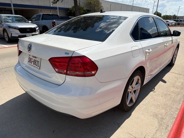 Used 2014 Volkswagen Passat 2.5 SE FWD image 5