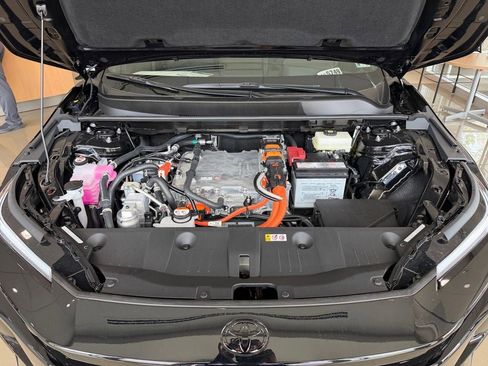 New 2026 Toyota C-HR AWD/4WD image 28