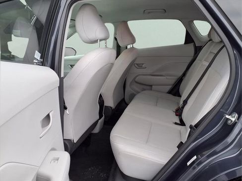 Used 2024 Hyundai Kona SEL image 25