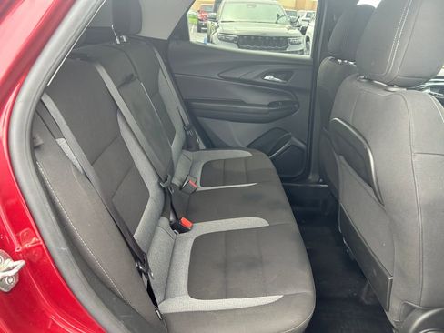 Used 2024 Chevrolet TrailBlazer LT w/ Convenience Package AWD/4WD image 25