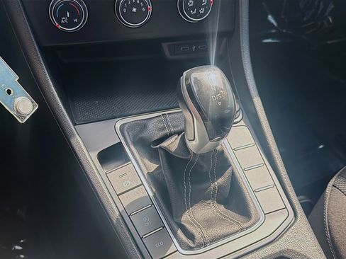 Used 2022 Volkswagen Jetta Sport FWD image 15