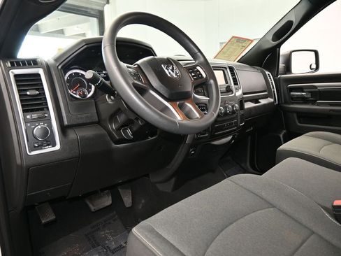 Used 2024 RAM 1500 Classic Warlock image 12