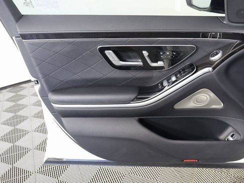 Used 2023 Mercedes-Benz S 580 4MATIC Sedan image 12