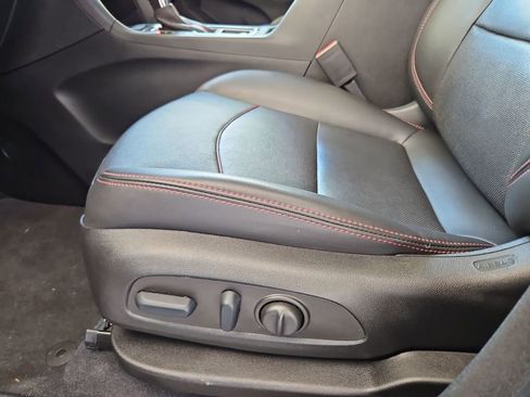 Used 2022 Chevrolet Equinox RS w/ RS Leather Package image 27