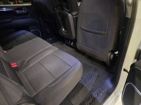 Used 2023 Chevrolet Silverado 1500 LT AWD/4WD image 35