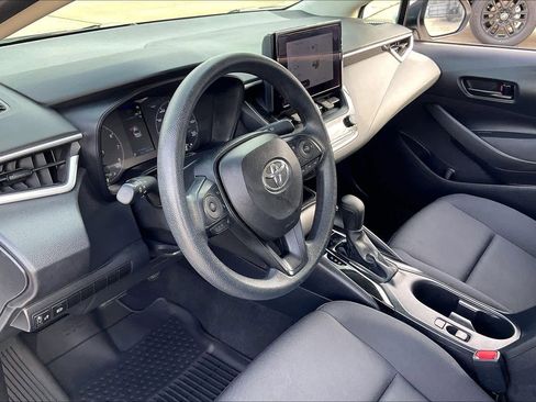 Used 2024 Toyota Corolla LE image 35