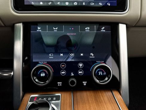 Used 2021 Land Rover Range Rover P525 Westminster Edition LWB image 25