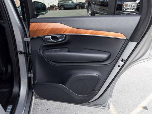 Used 2024 Volvo XC90 B6 Plus w/ Protection Package Premier AWD/4WD image 15
