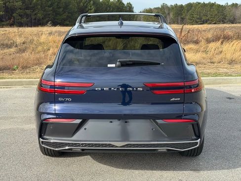 New 2026 Genesis GV70 2.5T Advanced image 12