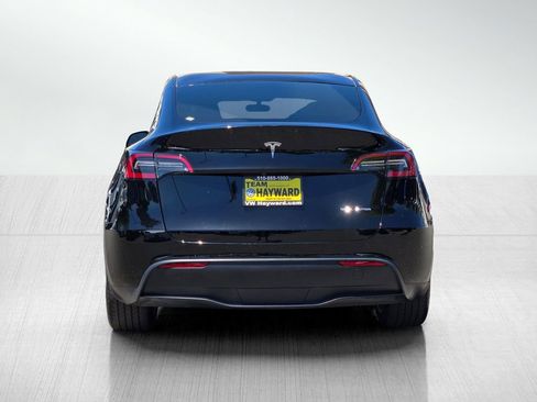 Used 2023 Tesla Model Y Long Range AWD/4WD image 6