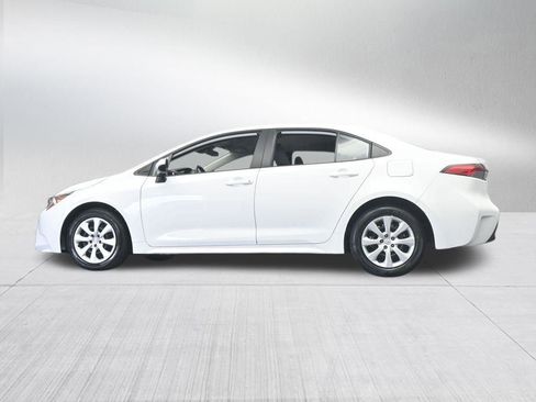 Used 2024 Toyota Corolla LE image 56
