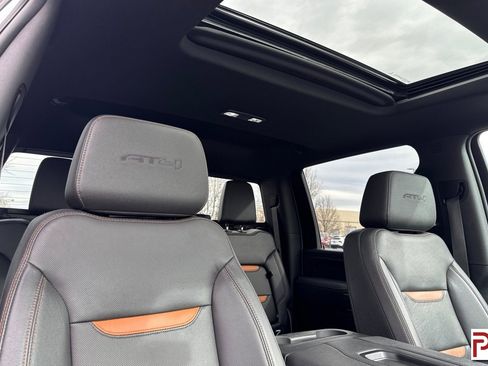 Used 2022 GMC Sierra 2500 AT4 w/ AT4 Premium Plus Package image 18