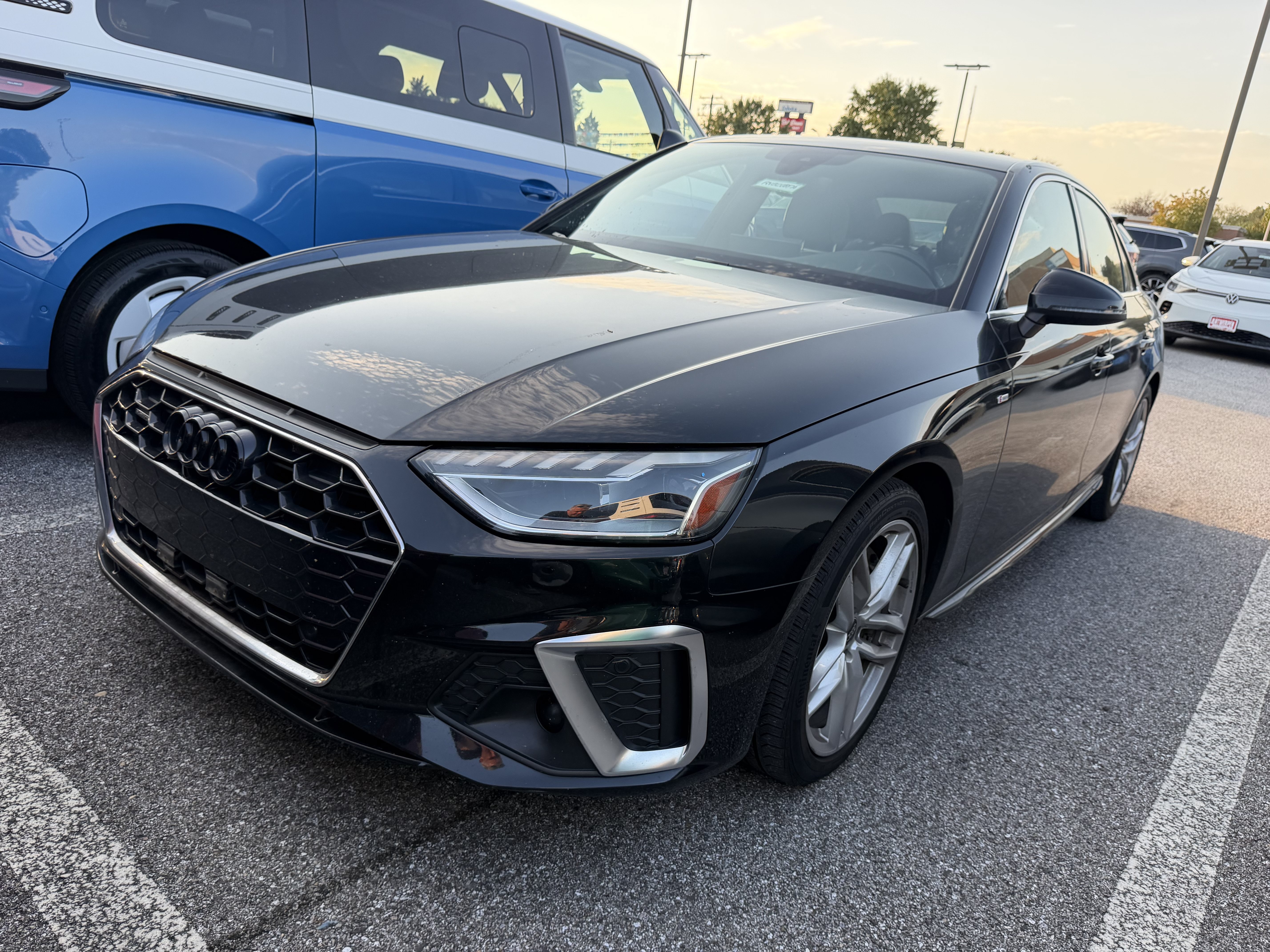Used 2023 Audi A4 2.0T Premium w/ Convenience Package AWD/4WD image 7