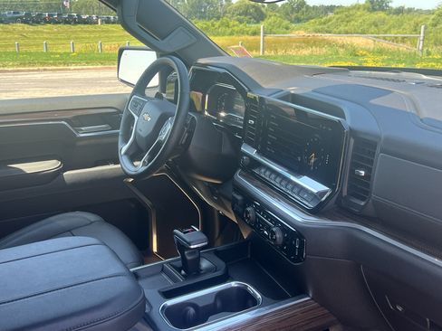 Used 2025 Chevrolet Silverado 1500 LT w/ All Star Edition Plus AWD/4WD image 27