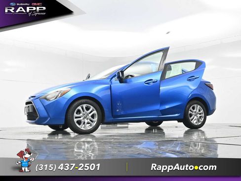 Used 2017 Toyota Yaris iA FWD image 32